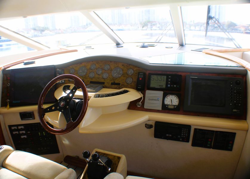 2001 Fairline 62 Squadron Fly Bridge