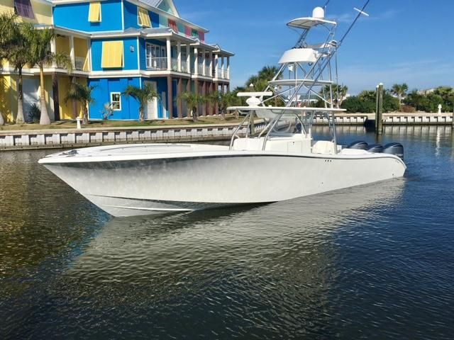 2010 Yellowfin 42 Center Console