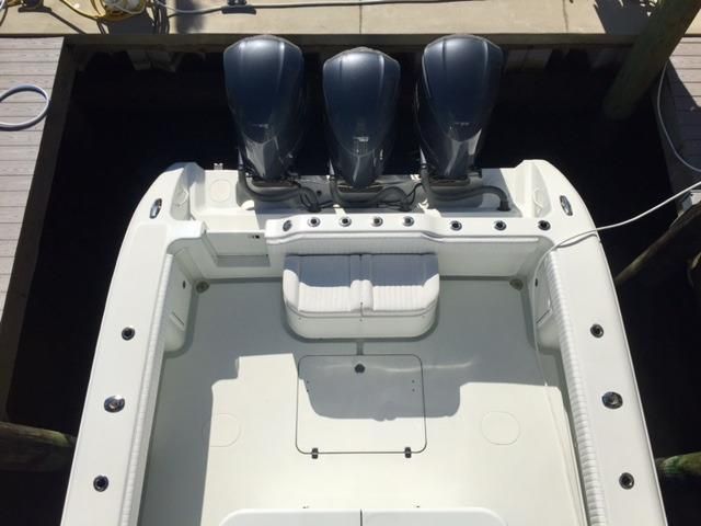 2010 Yellowfin 42 Center Console