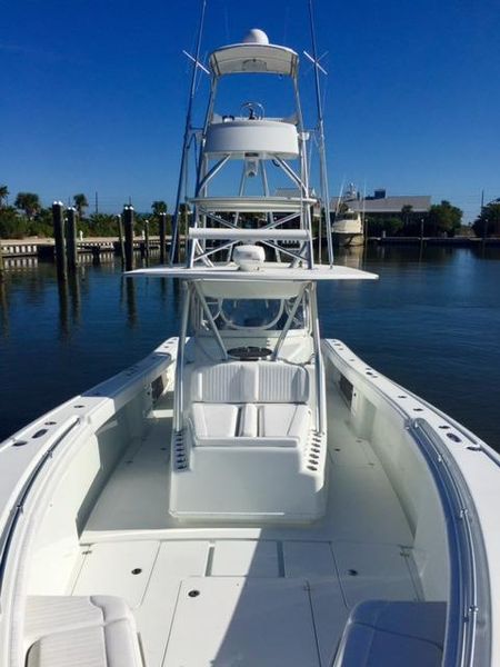 2010 Yellowfin 42 Center Console