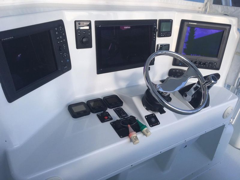 2010 Yellowfin 42 Center Console