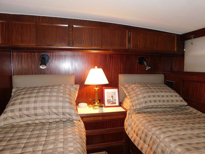 1986 Hatteras 53 Motor Yacht