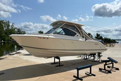 Pursuit DC 266 Dual Console