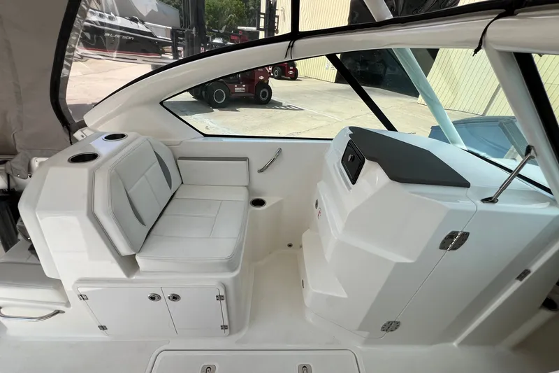 Fighting Irish Yacht Photos Pics companion helm area