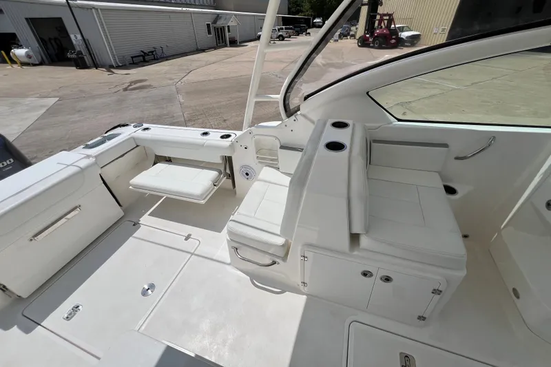 Fighting Irish Yacht Photos Pics seating port side