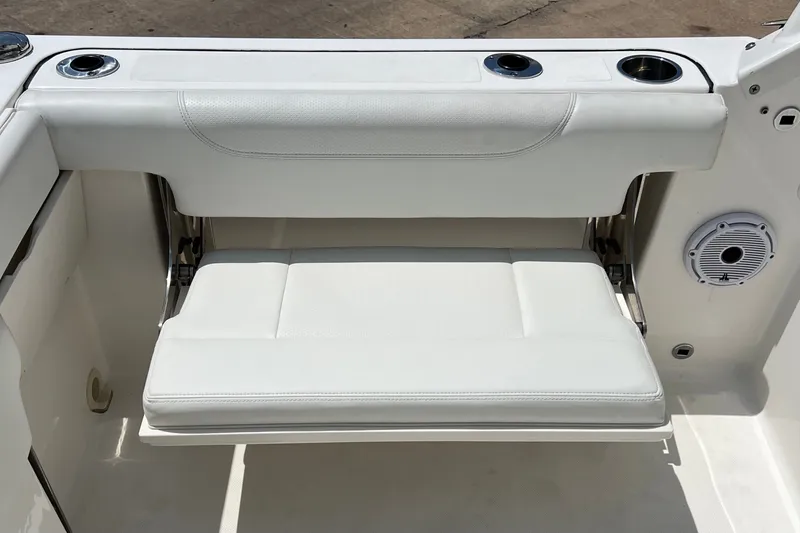 Fighting Irish Yacht Photos Pics fold out seat