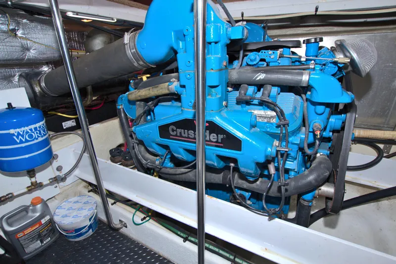 Bear Foot II Yacht Photos Pics 