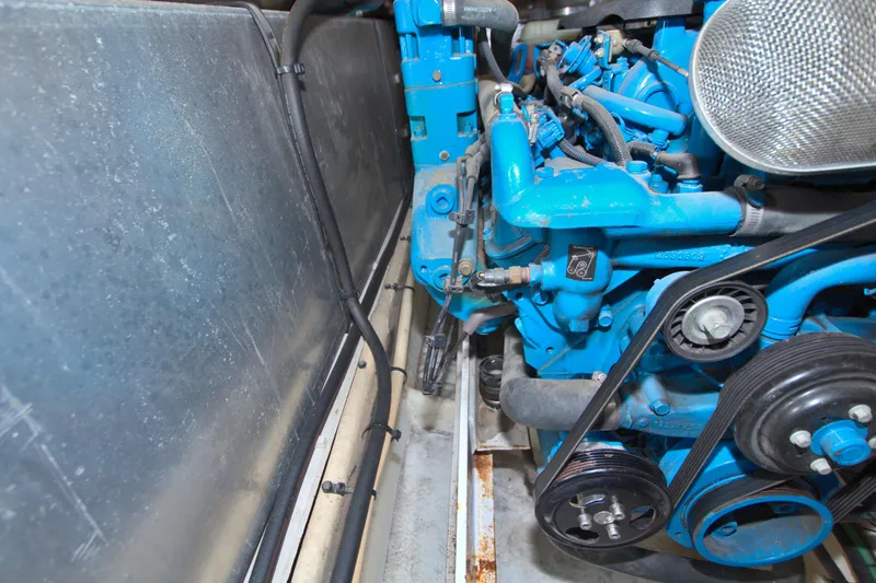 Bear Foot II Yacht Photos Pics 