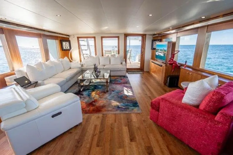 Claire Yacht Photos Pics 