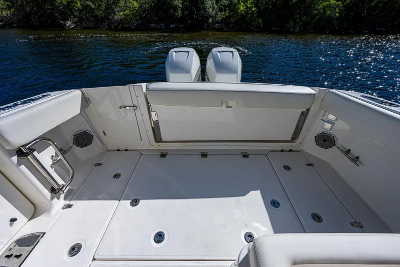  Yacht Photos Pics Spacious deck of 2018 Boston Whaler 320 Vantage with twin engines.