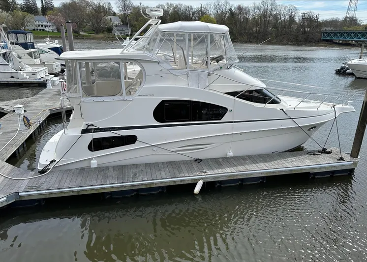 Knot Shore Yacht Photos Pics 