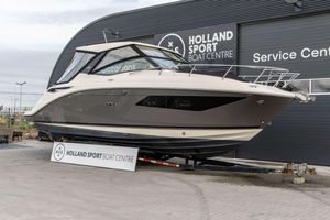 2021 Sea Ray 320 Sundancer