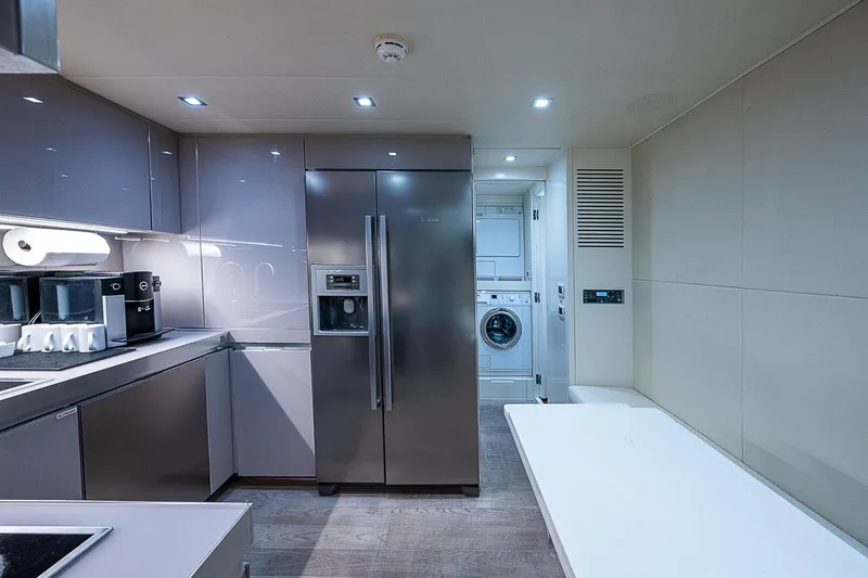 Coal Blooded Yacht Photos Pics 