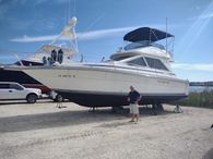 1988 Sea Ray 345 Sedan Bridge w 600 Hrs.