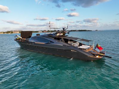 Yacht