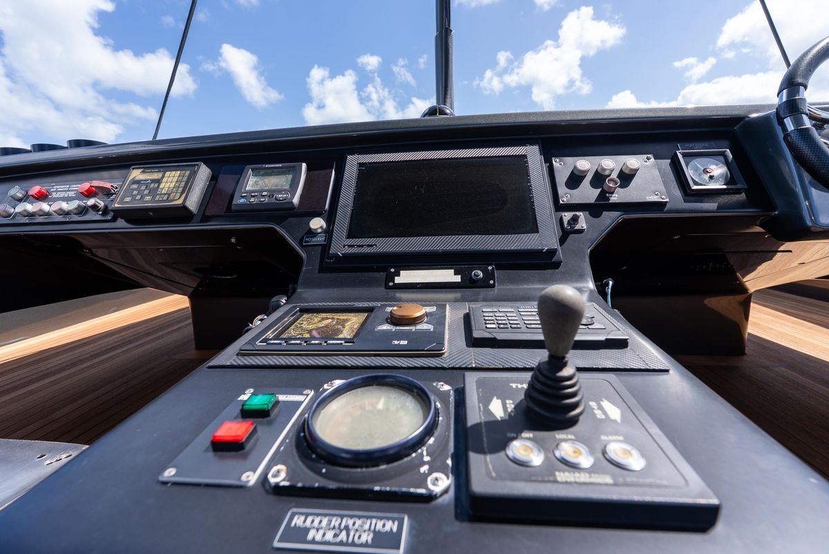 2003 Palmer Johnson 120 