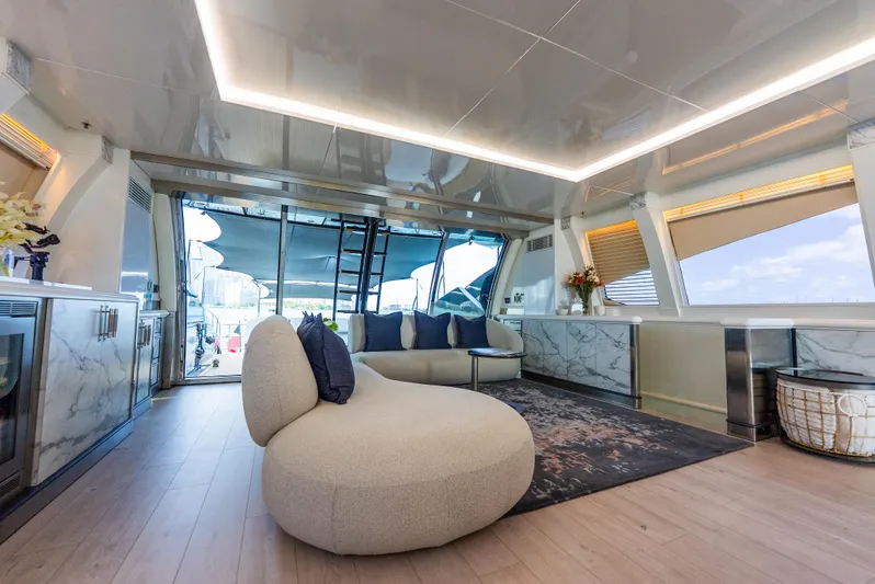  Yacht Photos Pics Main Salon