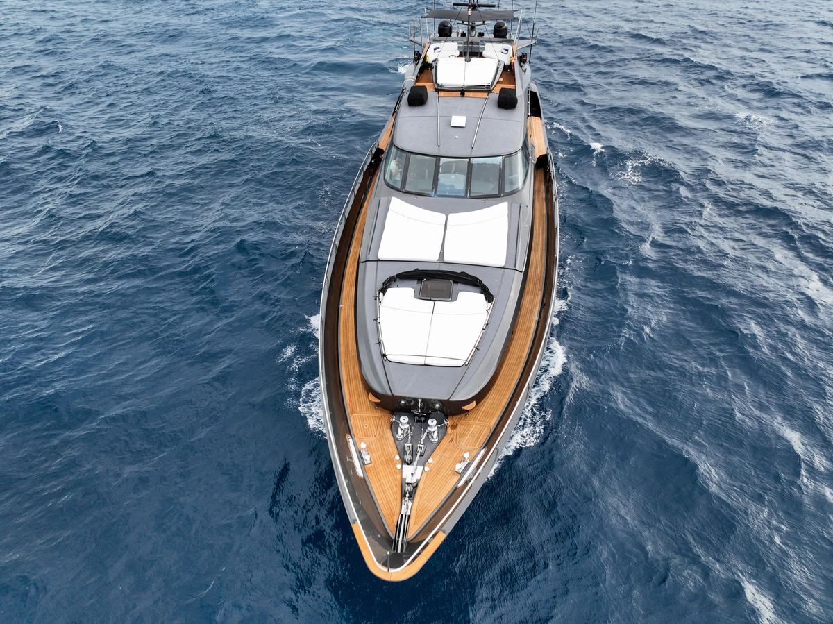 2003 Palmer Johnson 120 