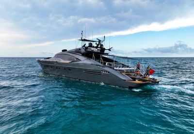 Yacht