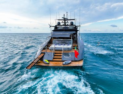 Yacht