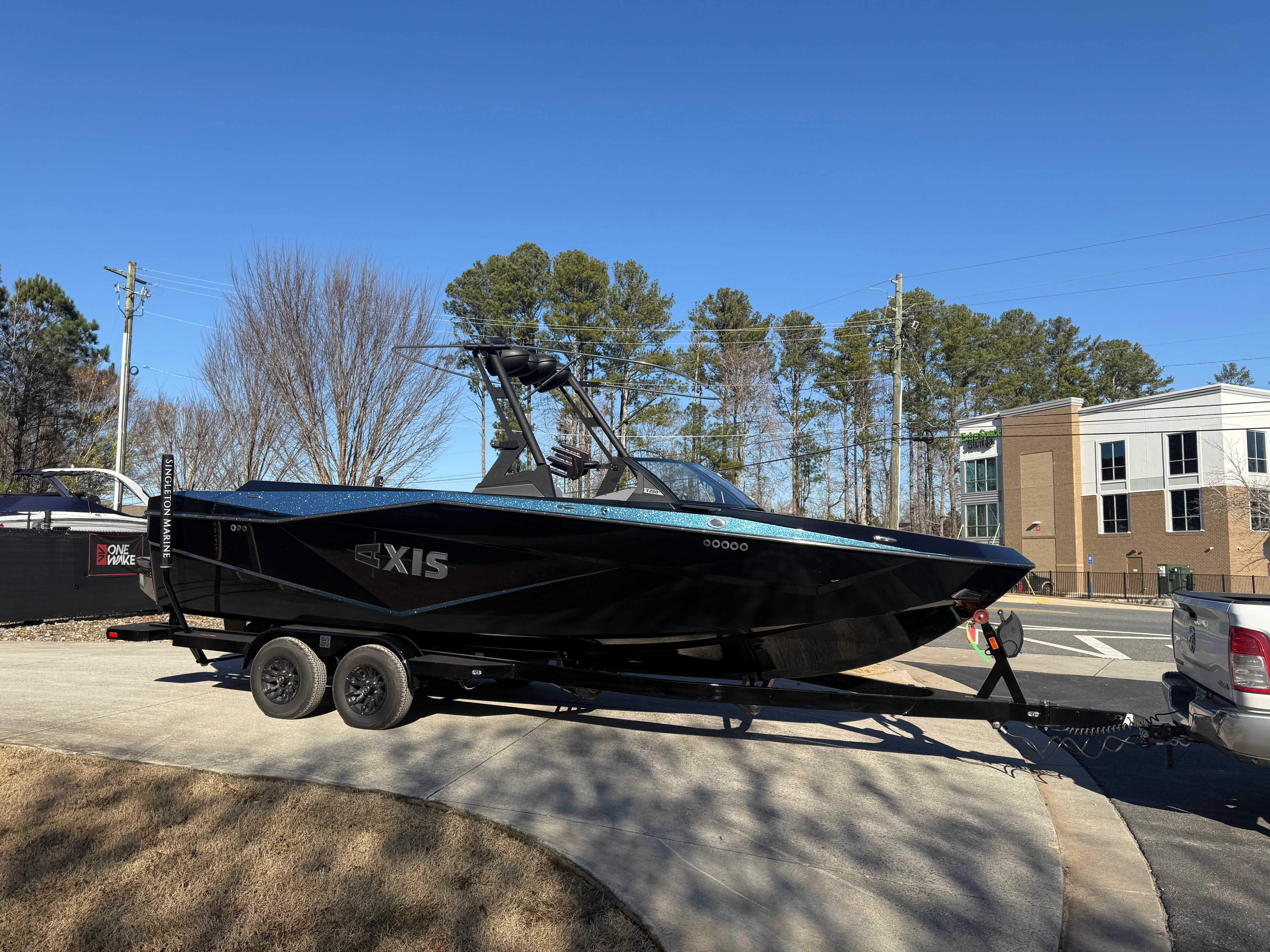 2025 AXIS T250 - Image 2