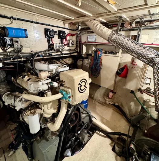 Salmonero Yacht Photos Pics 