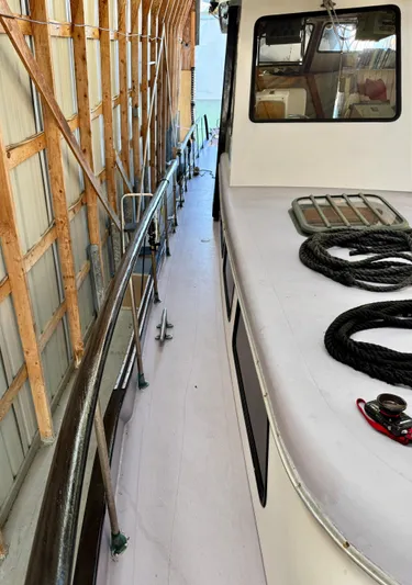 Salmonero Yacht Photos Pics 