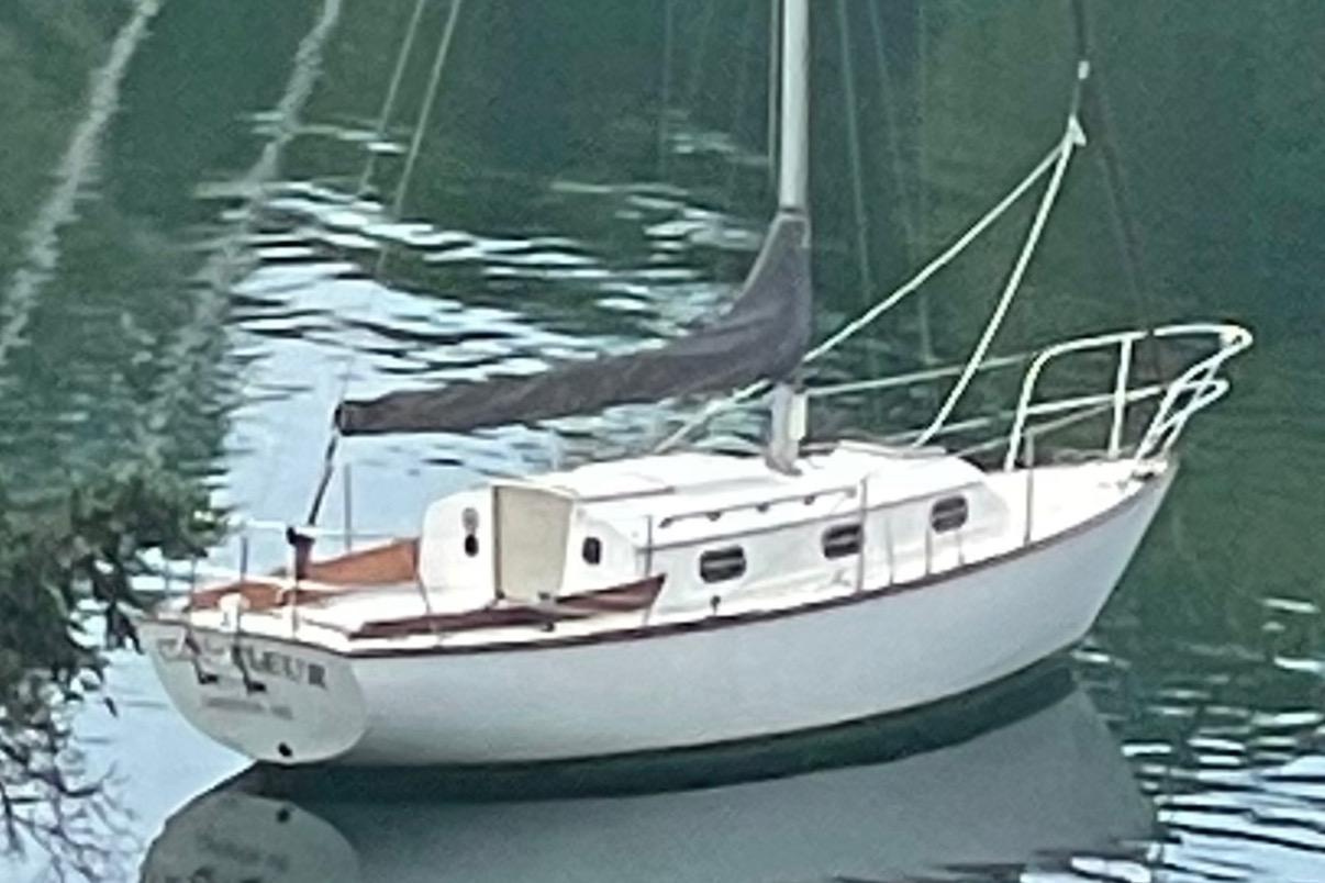 1982 Cape Dory 25 D Cruiser for sale YachtWorld