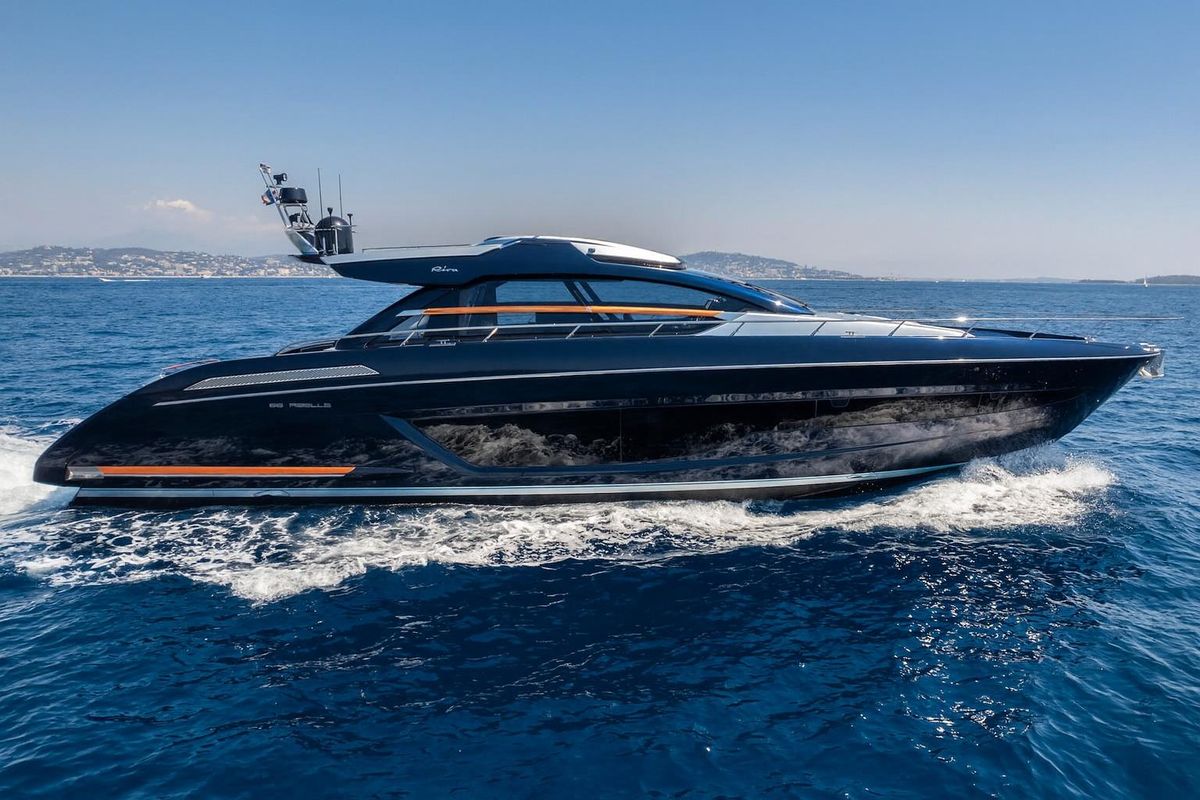 2019 Riva 67 