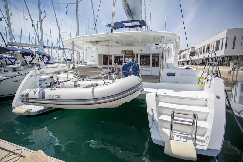 Ariel III Yacht Photos Pics Transom and Dinghy View