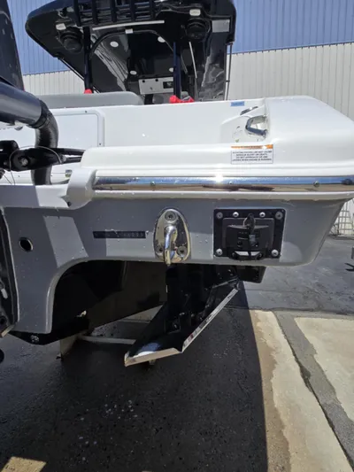 Sea Monroe Yacht Photos Pics 