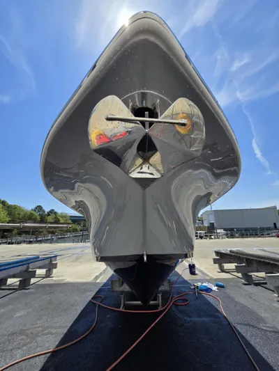 Sea Monroe Yacht Photos Pics 