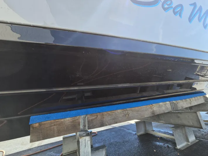 Sea Monroe Yacht Photos Pics 