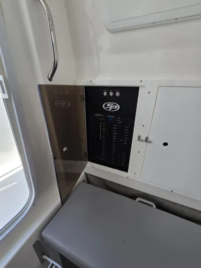 Sea Monroe Yacht Photos Pics 