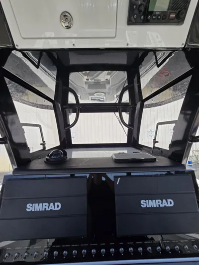 Sea Monroe Yacht Photos Pics 