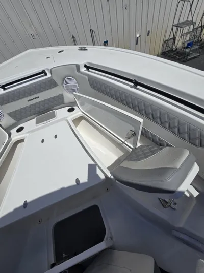 Sea Monroe Yacht Photos Pics 