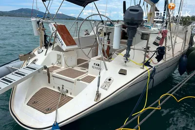 1994 Athena 44