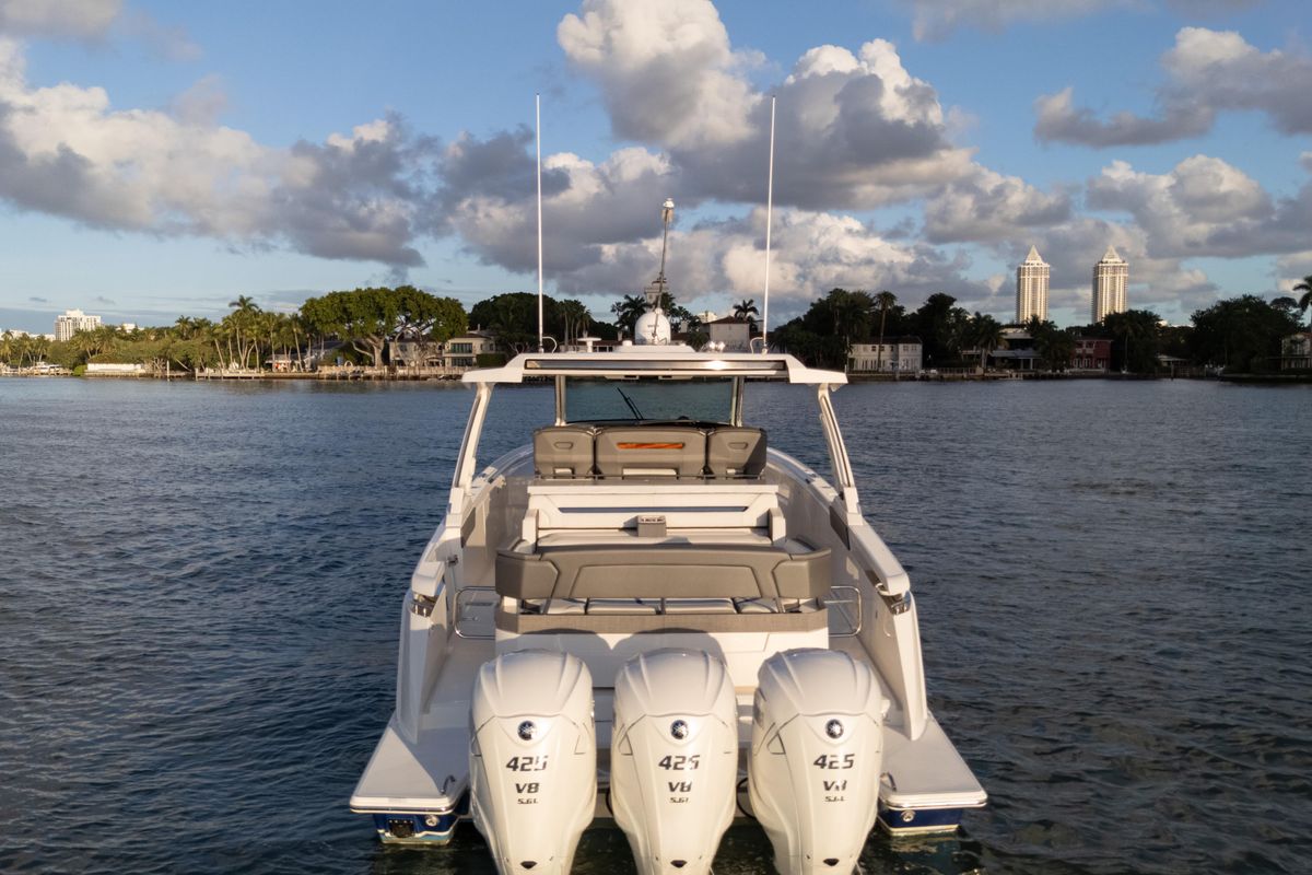 2021 Tiara Yachts 43 