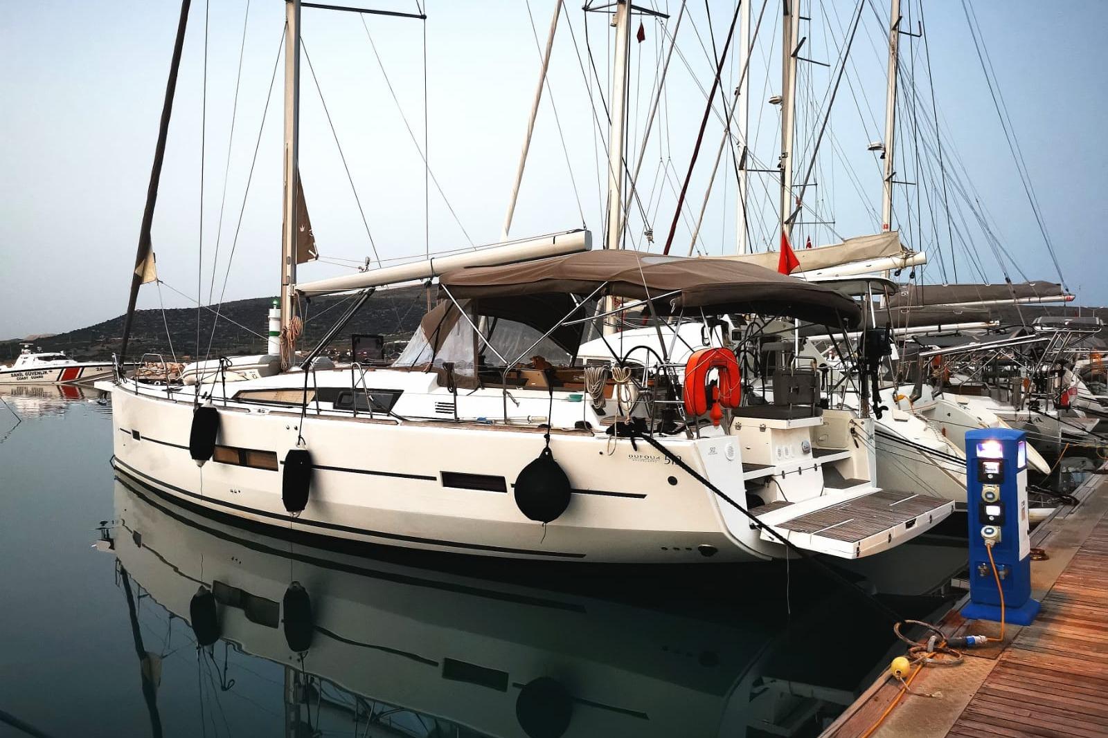 2016 Dufour 512 Grand Large