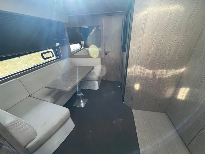 Knot Too Shabby Yacht Photos Pics 