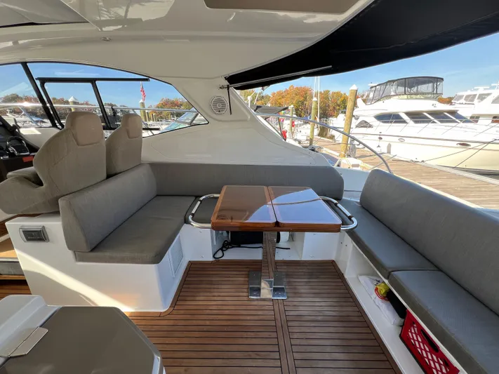 Knot Too Shabby Yacht Photos Pics 