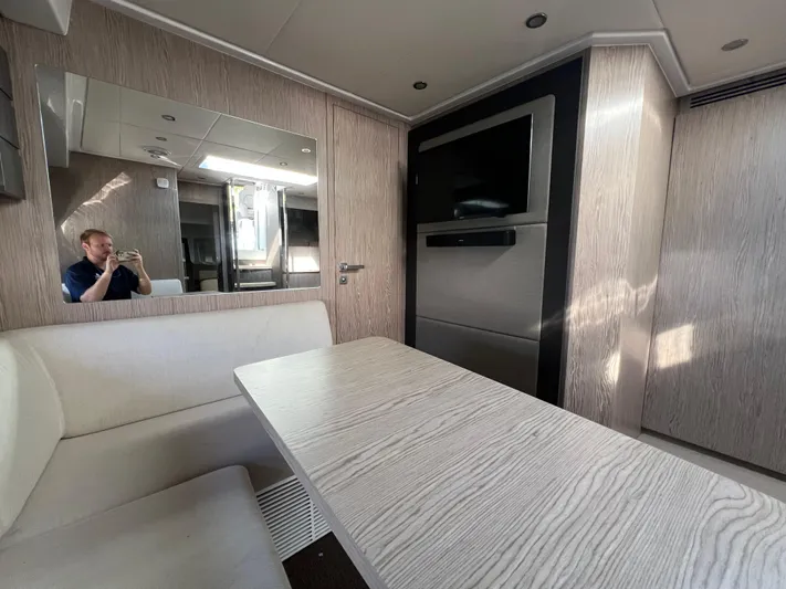 Knot Too Shabby Yacht Photos Pics 