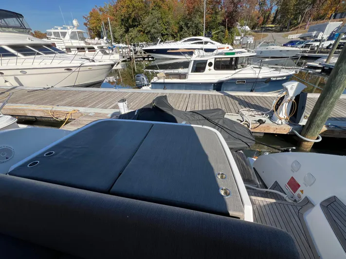 Knot Too Shabby Yacht Photos Pics 