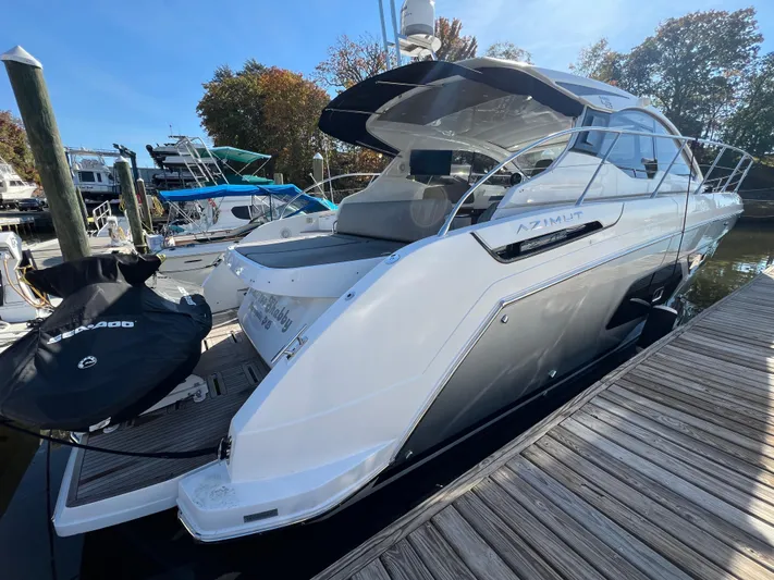 Knot Too Shabby Yacht Photos Pics 