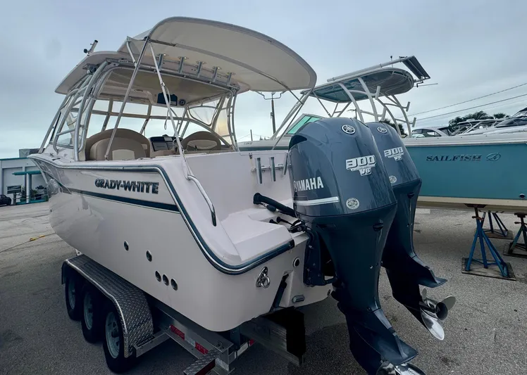 My Blue Heaven Yacht Photos Pics 