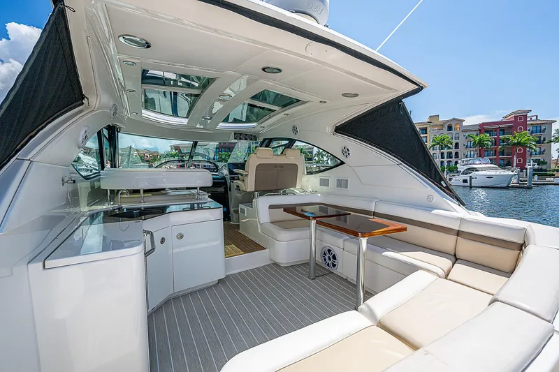  Yacht Photos Pics Luxurious 2014 Sea Ray 470 Sundancer yacht interior with spacious seating and modern amenities.