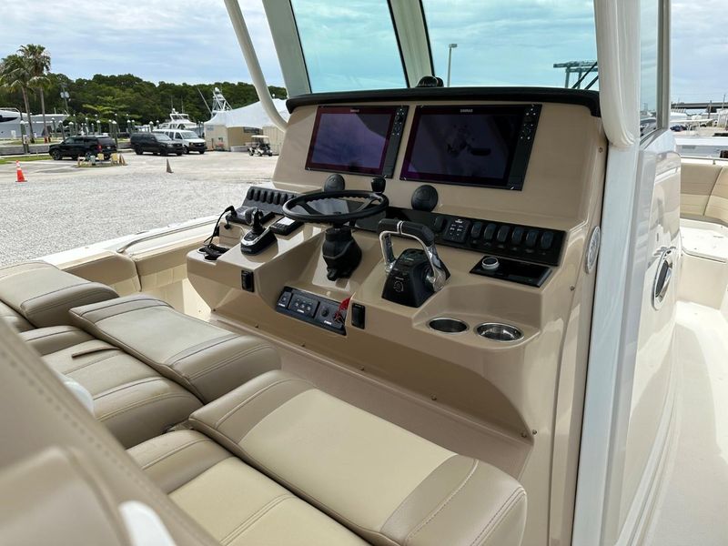 2019 Sailfish 360