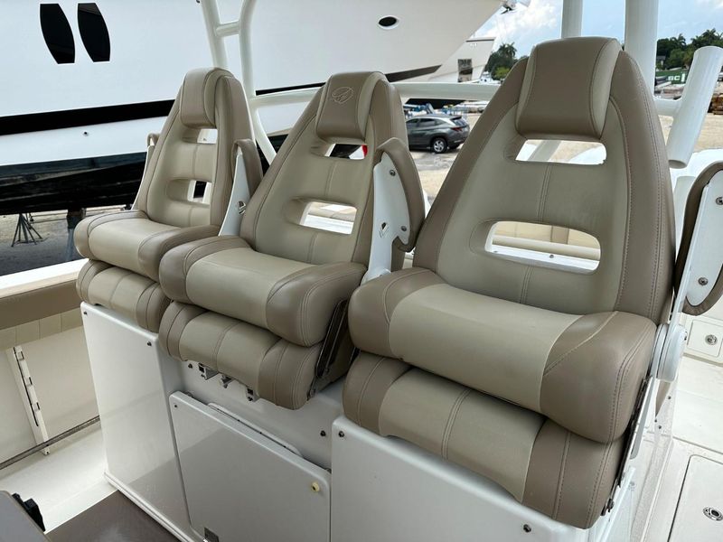 2019 Sailfish 360