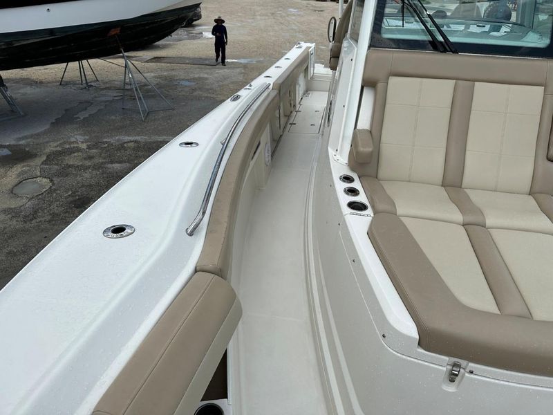 2019 Sailfish 360