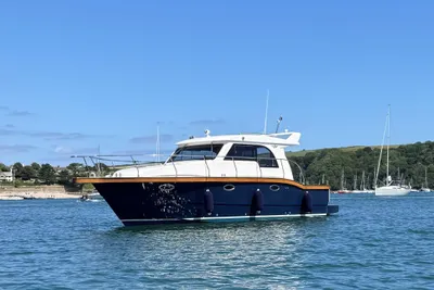 Viking Marin 32 Sedan